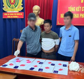 Đông Hà: 1 ngày phát hiện 4 đối tượng tàng trữ trên 2.000 viên ma túy tổng hợp