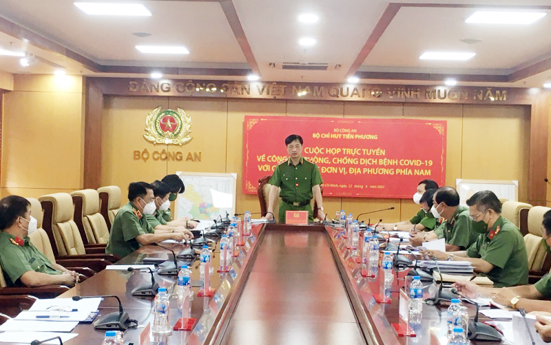 Thứ trưởng Nguyễn Duy Ngọc phát biểu chỉ đạo tại buổi làm việc.